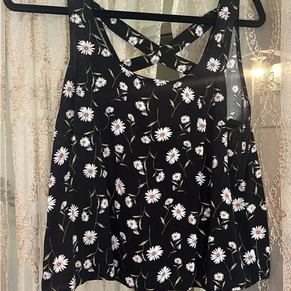 Forever 21 Black Daisy Tank Top